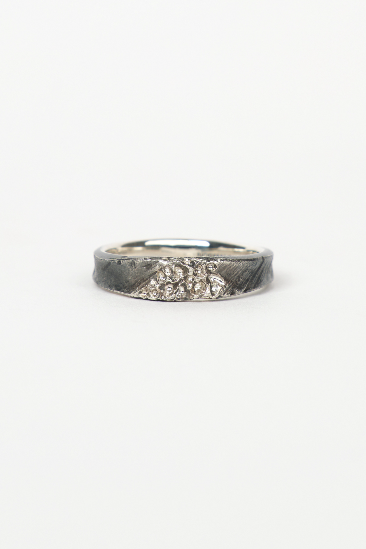 GREY RING