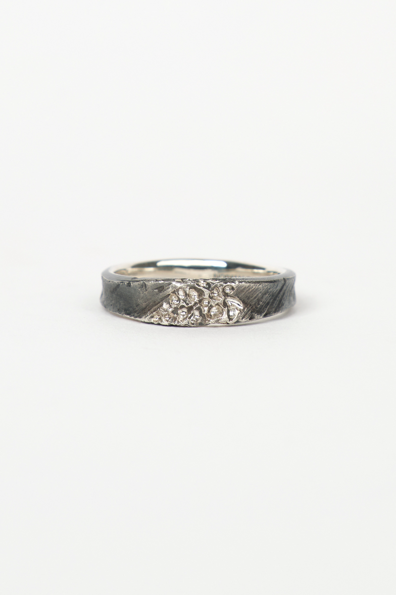 GREY RING