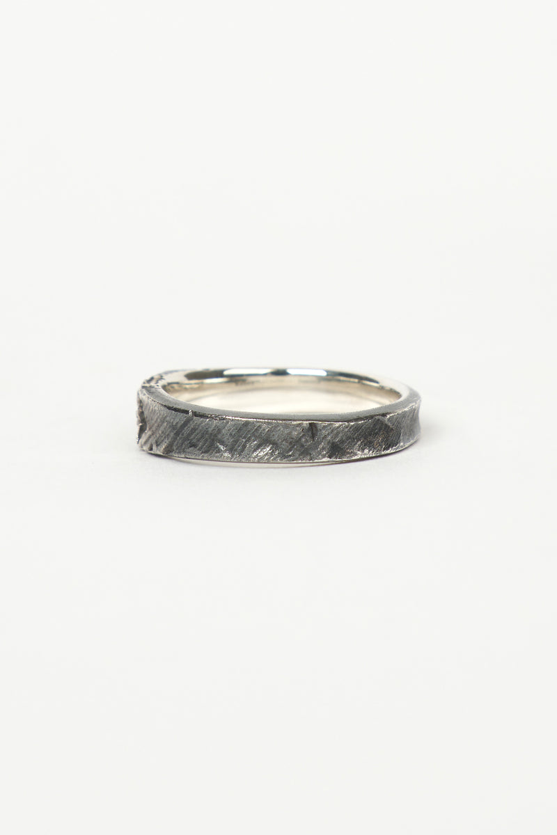 GREY RING