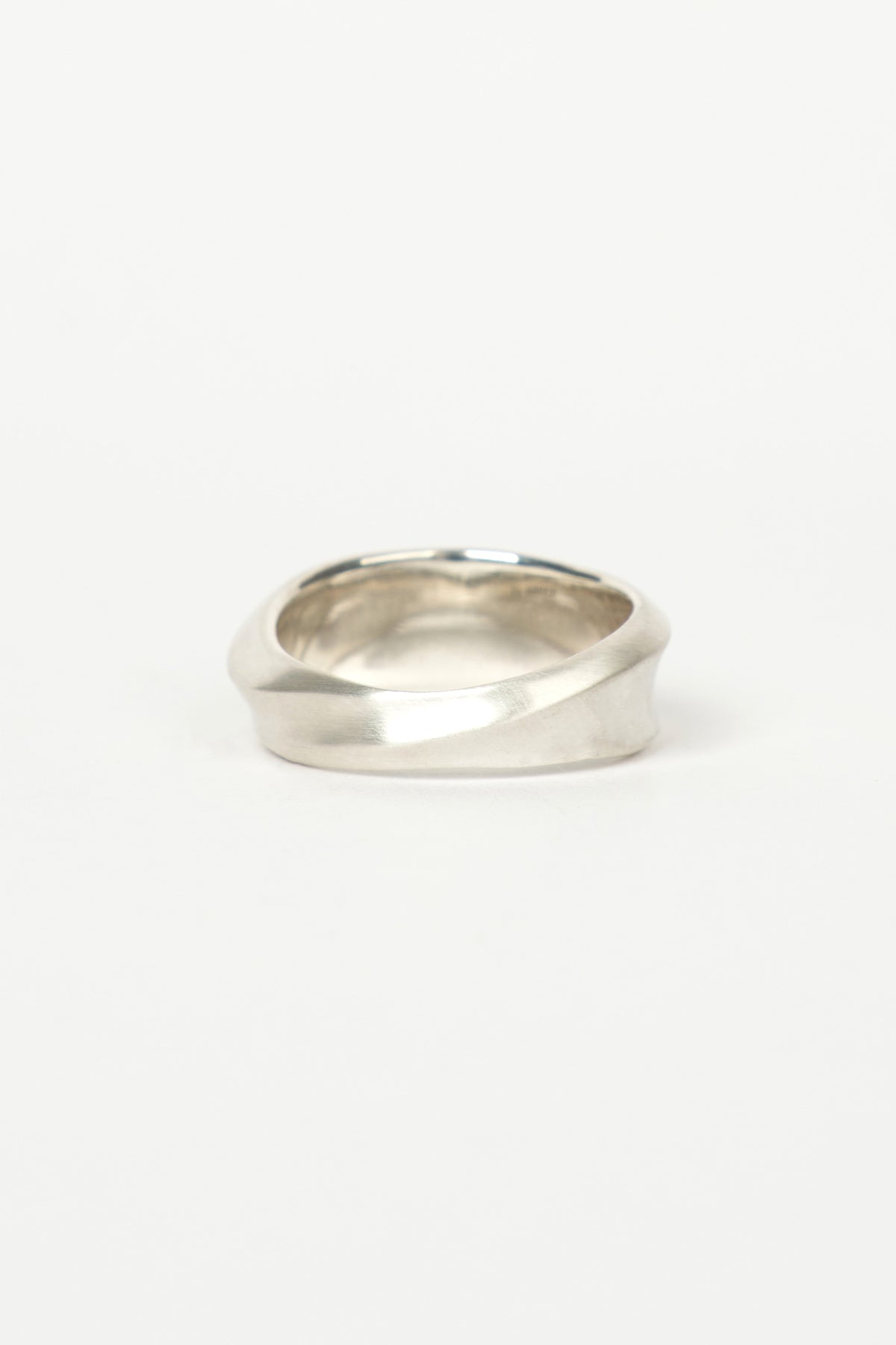TWIST RING